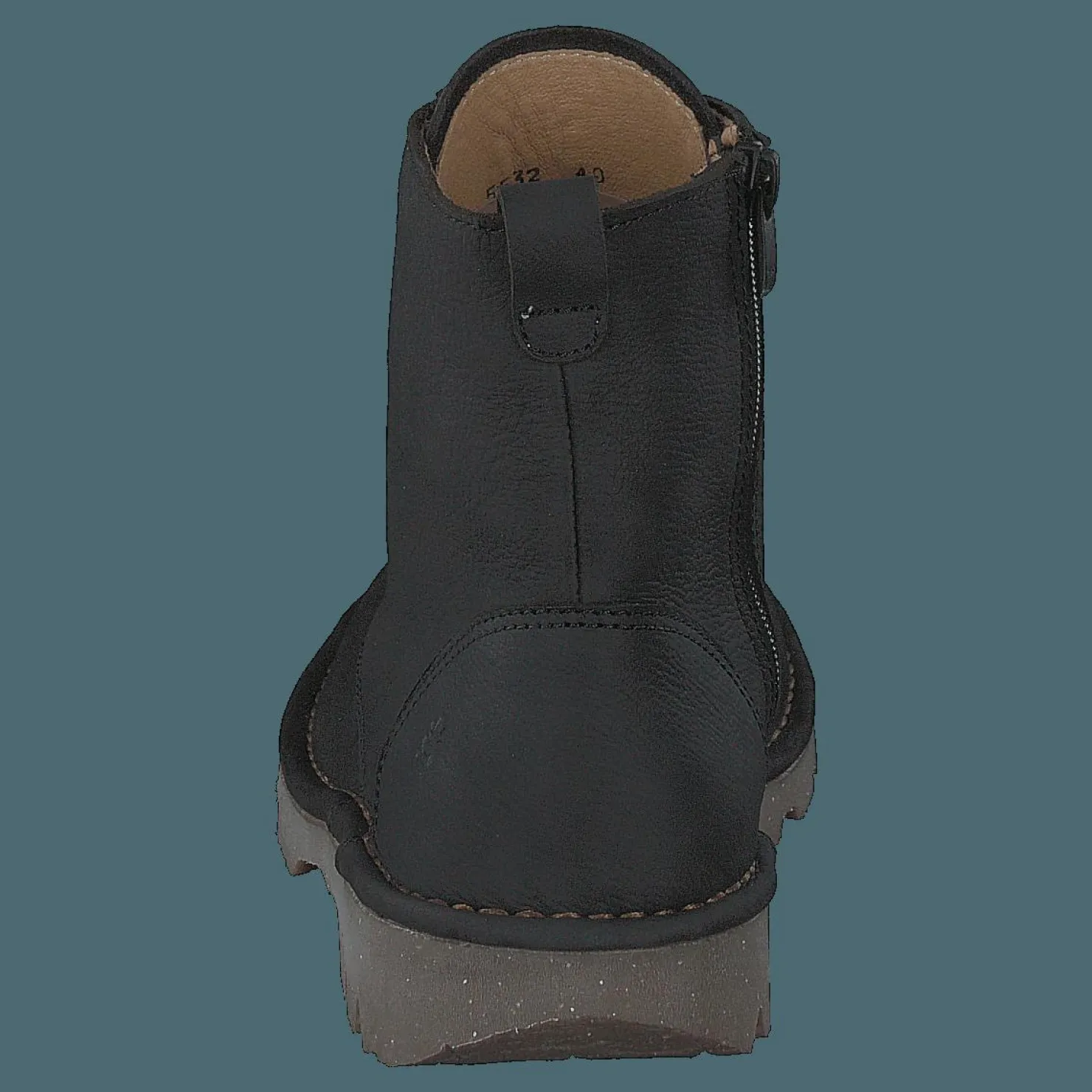 El Naturalista Forest Black Svart Hot