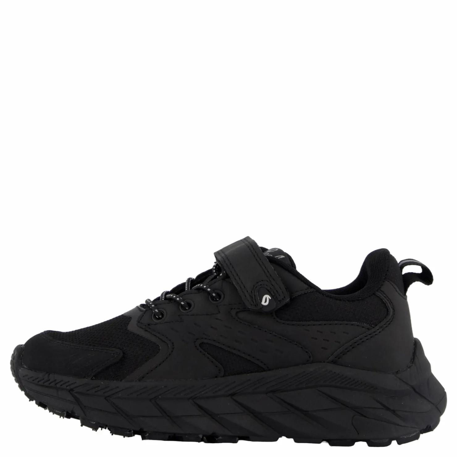 Leaf Lerum Black Svart