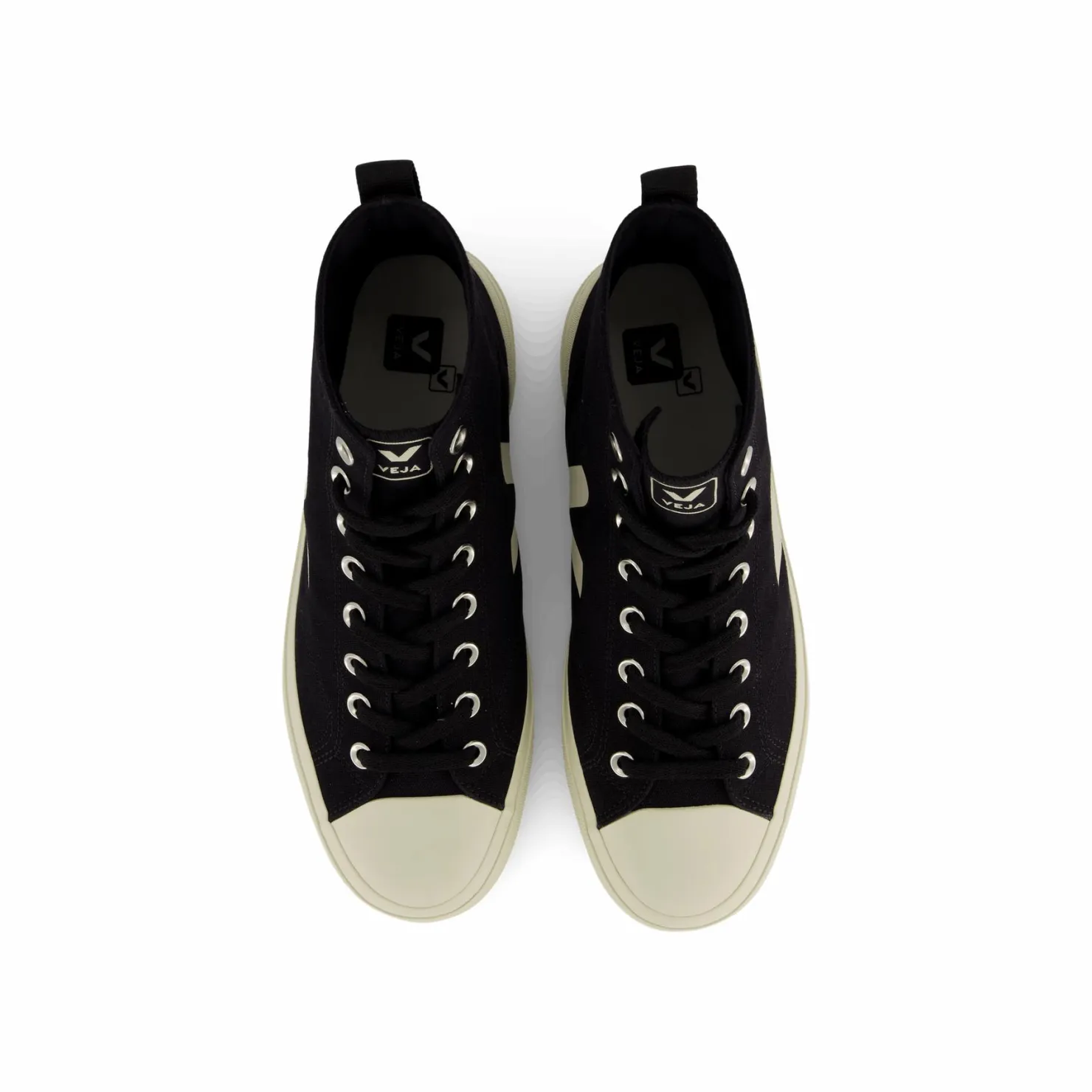 Veja Wata Ii Canvas Black Pierre Svart Hot